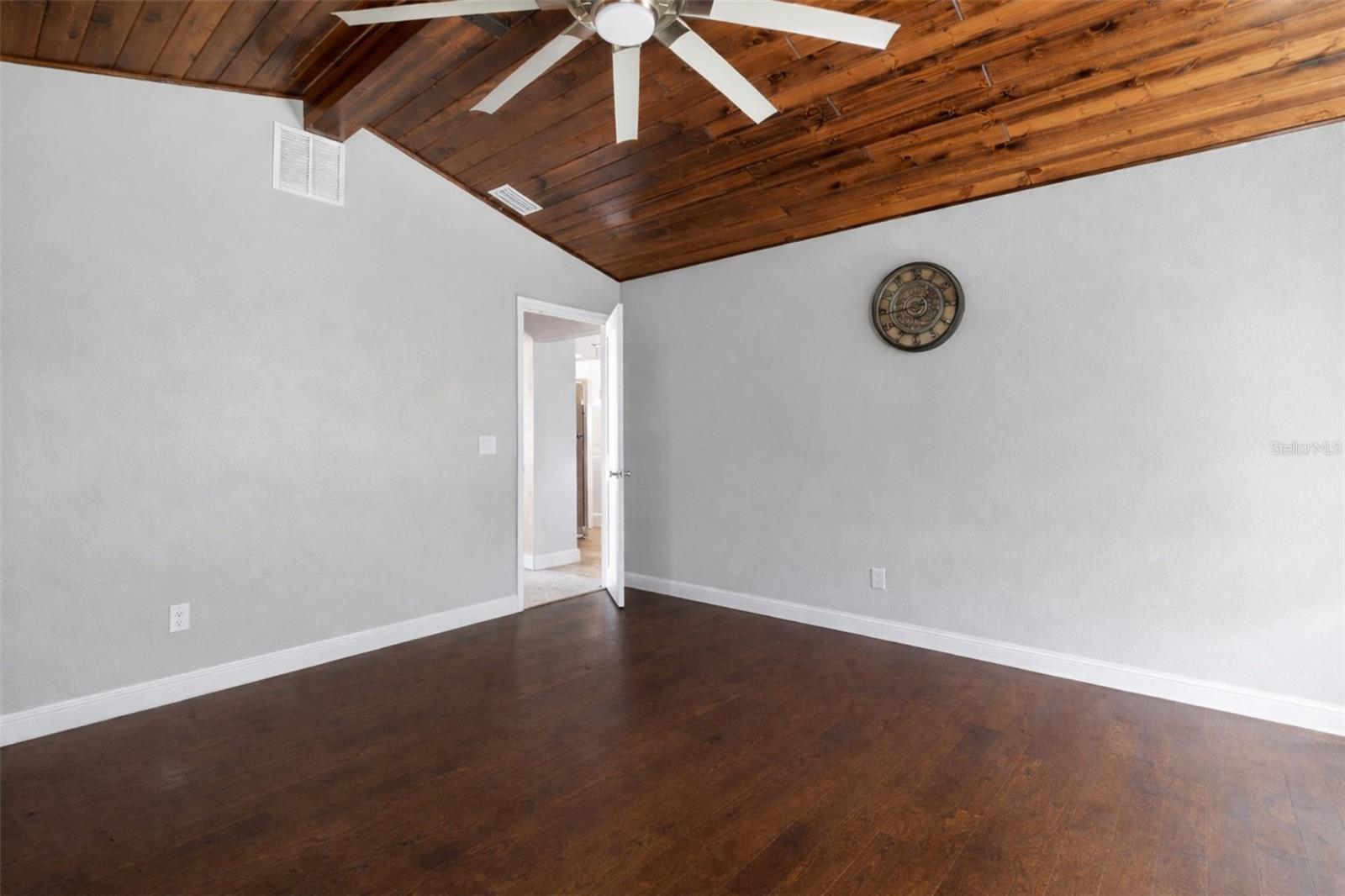 OAK RIDGE ESTATE - Residential