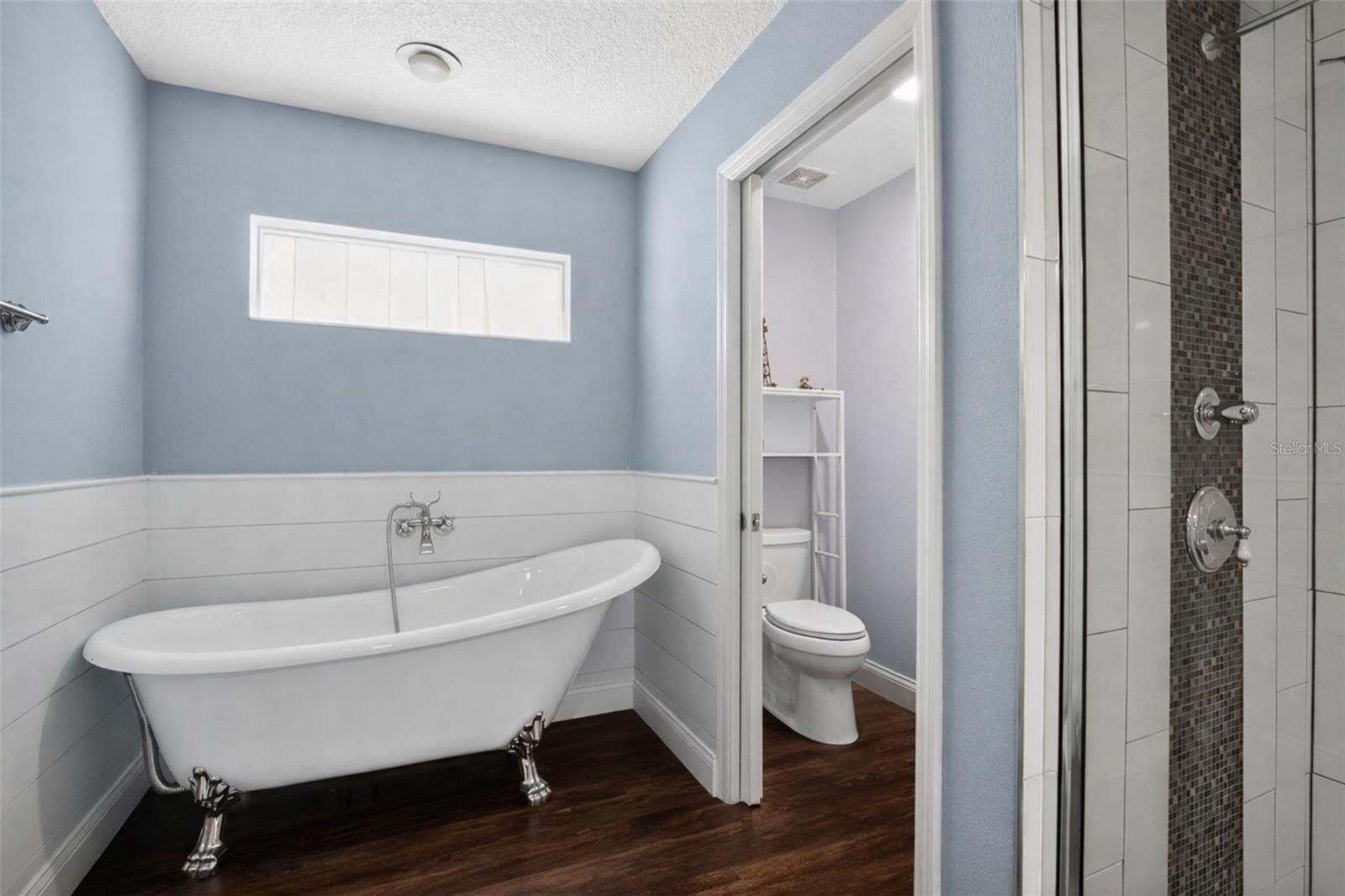 OAK RIDGE ESTATE - Residential