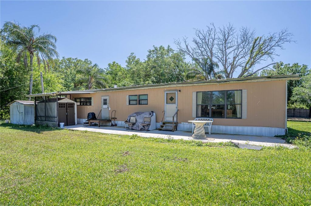 listing image 0