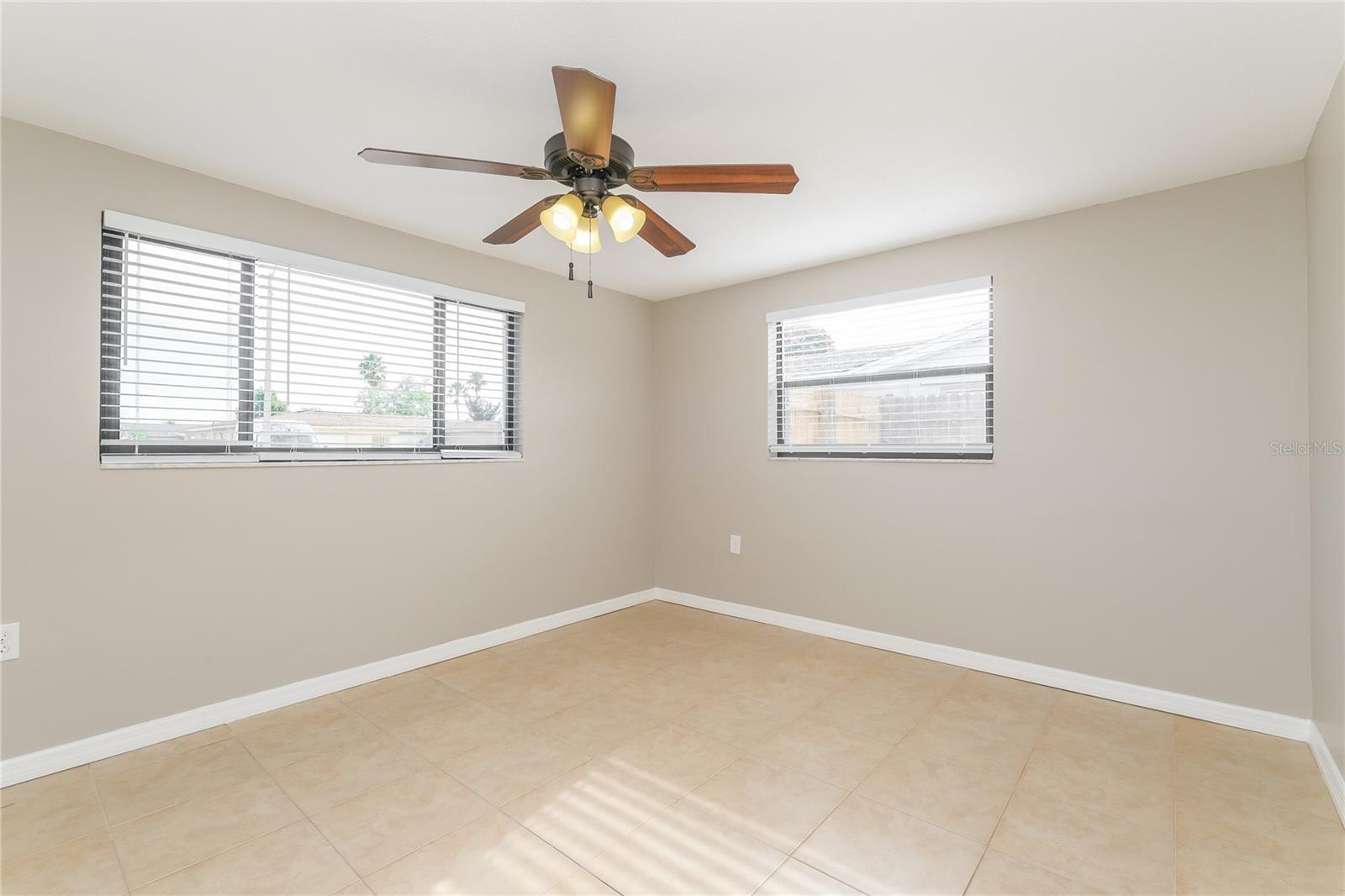 HOLIDAY LAKE ESTATES - Residential Lease