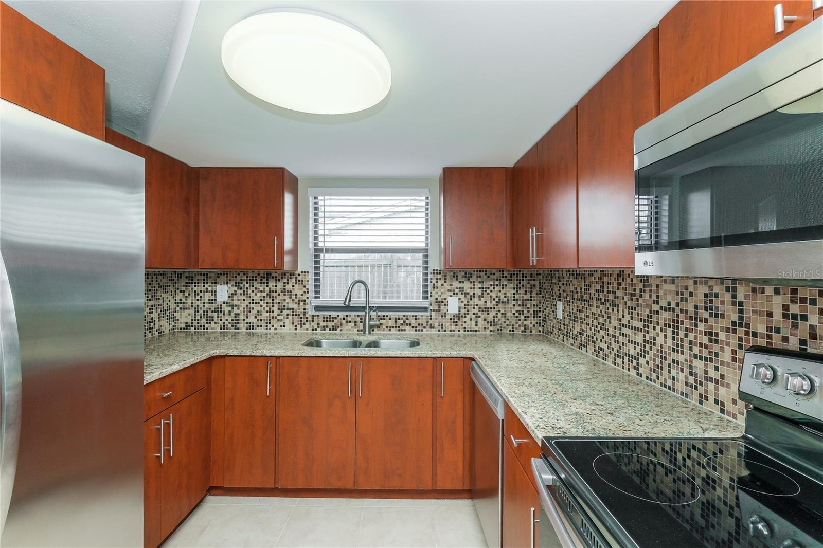 HOLIDAY LAKE ESTATES - Residential Lease