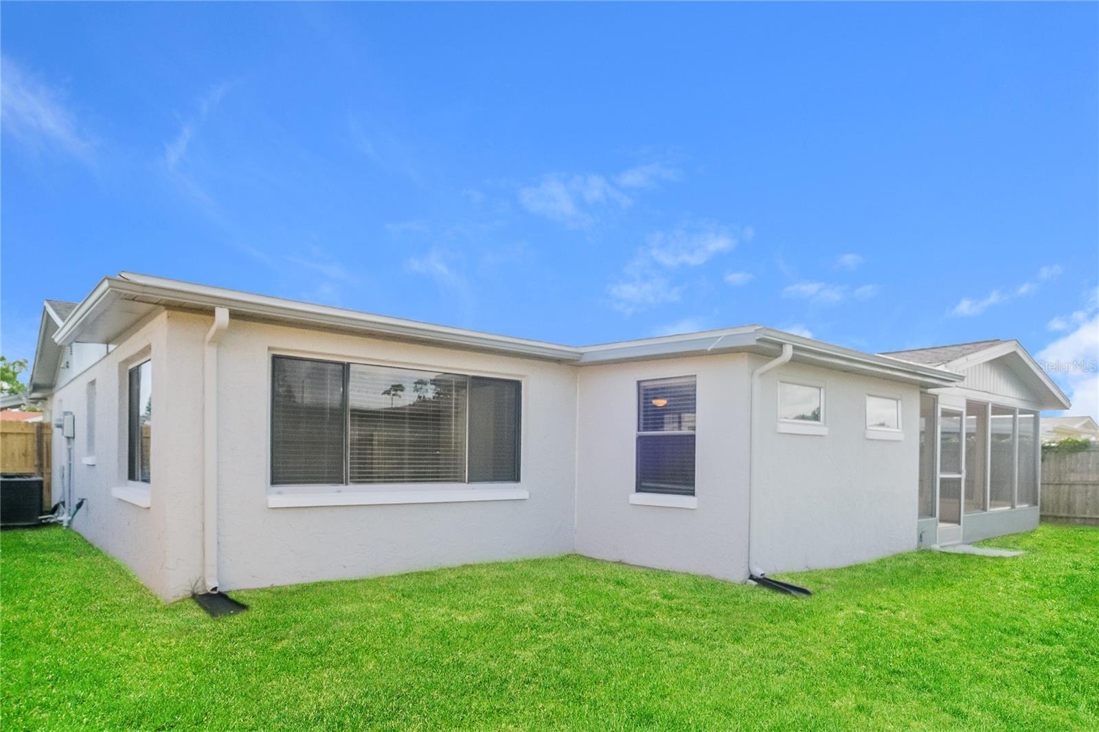 HOLIDAY LAKE ESTATES - Residential Lease