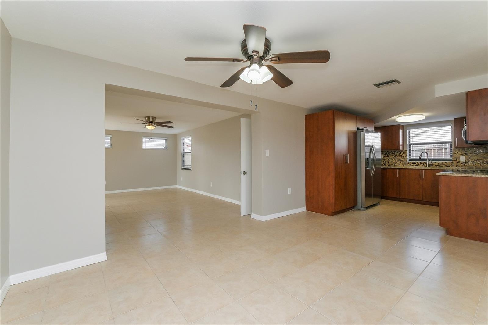 HOLIDAY LAKE ESTATES - Residential Lease