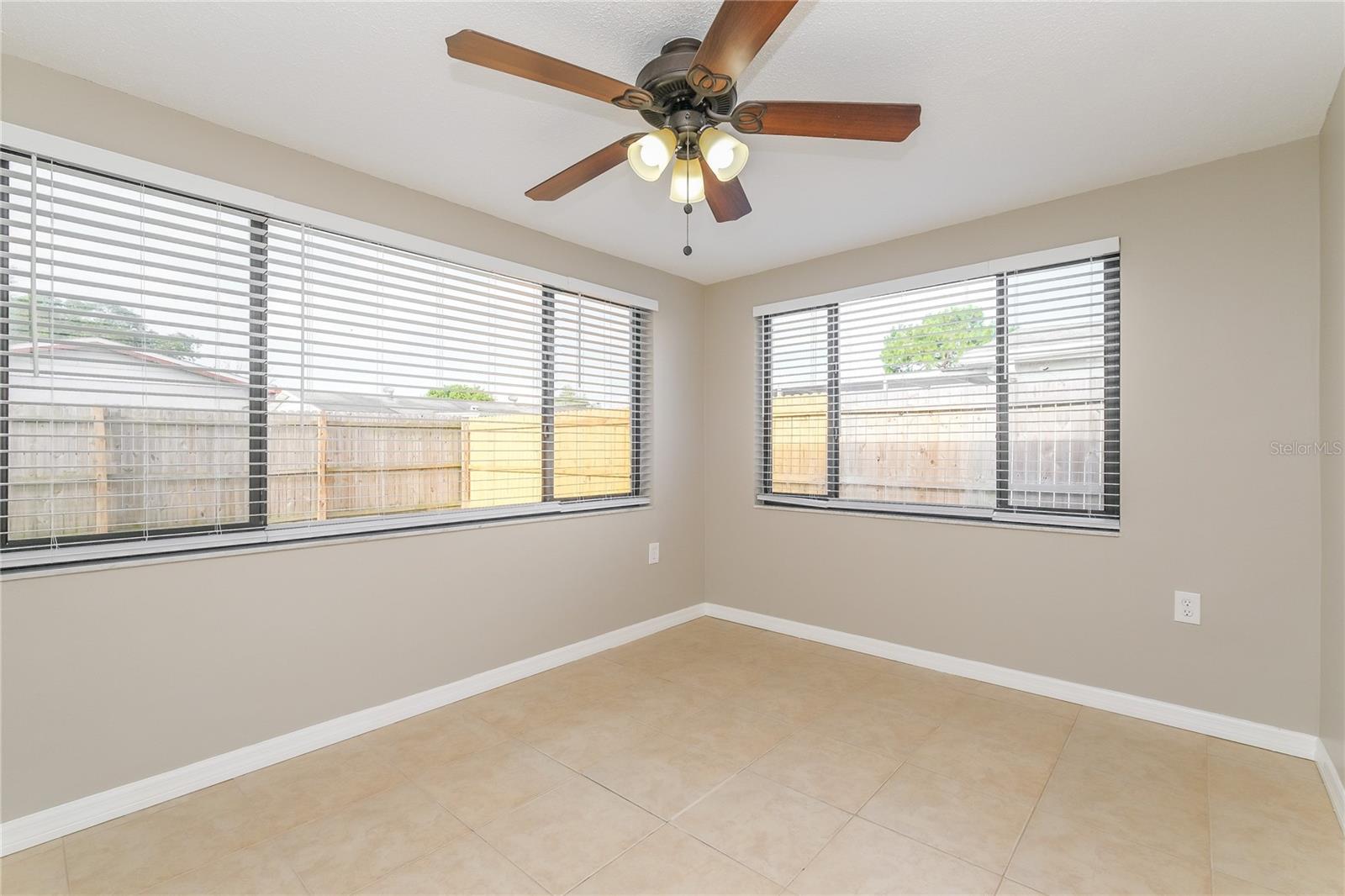 HOLIDAY LAKE ESTATES - Residential Lease