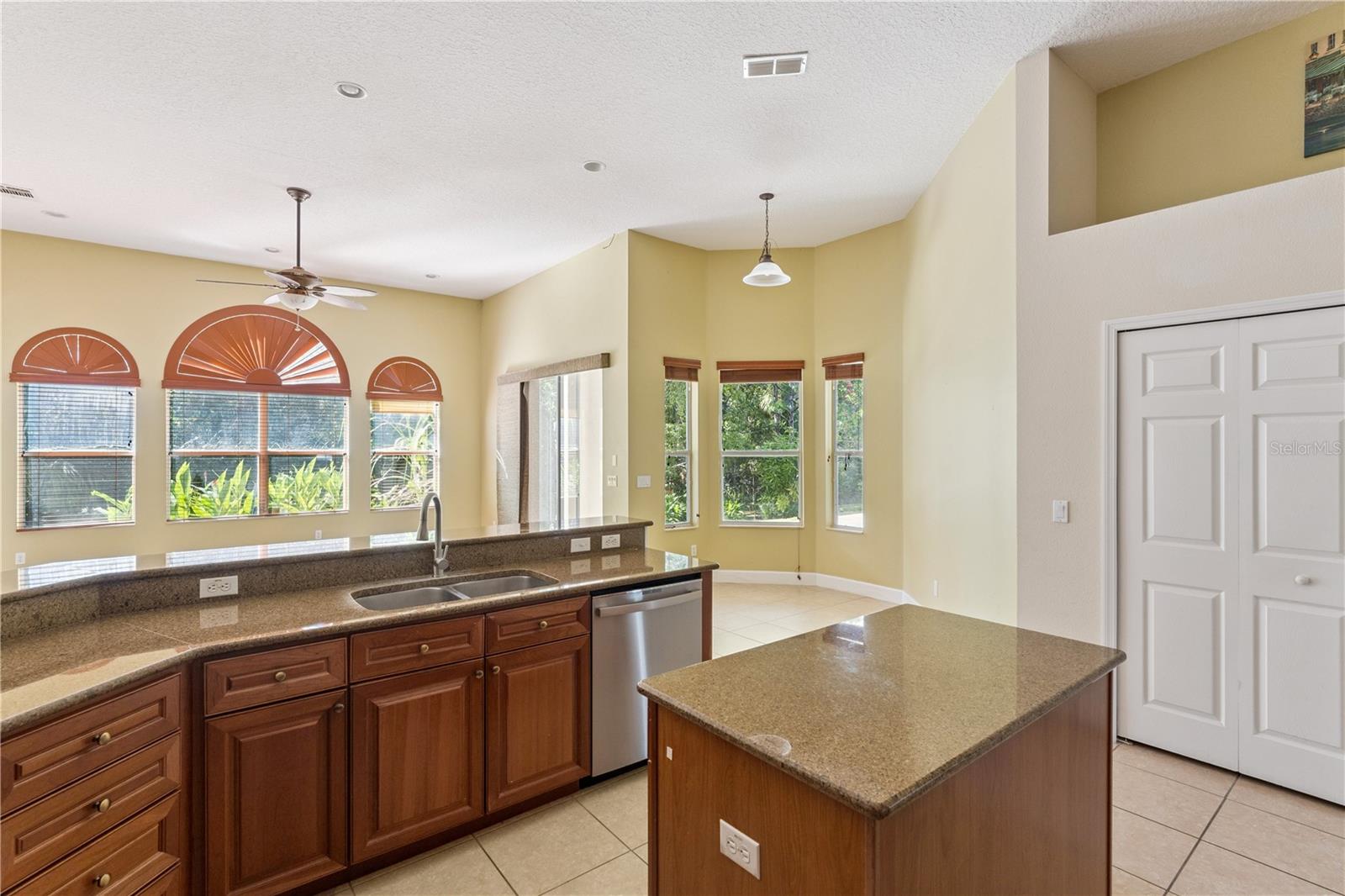 LIVE OAK RESERVE UNIT THREE - Residential