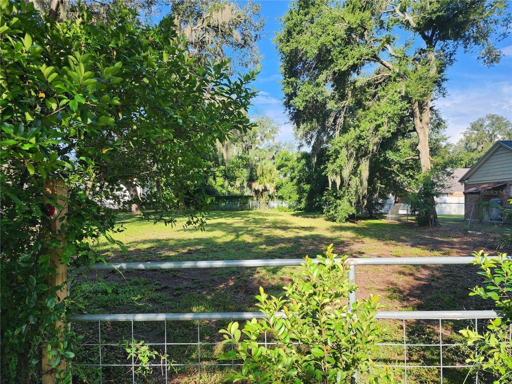 Photo of 1309 Amaryllis Drive, Brandon, FL 33510 (MLS # TB8542624)