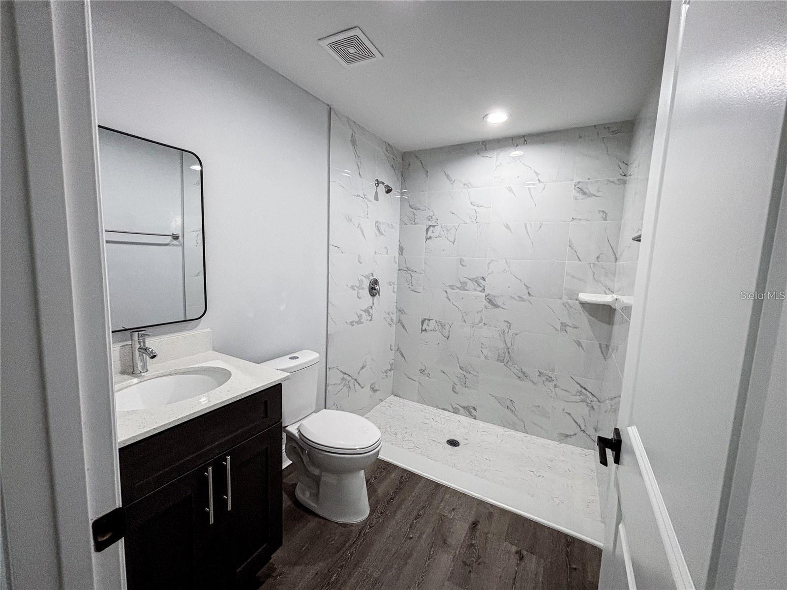 ORANGE BLOSSOM ESTATE - Residential Lease