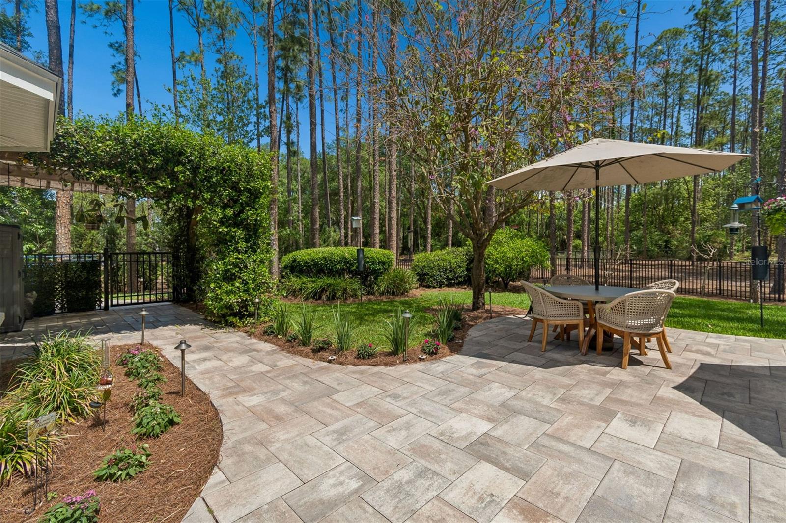 PINE CREST ESTATES - Residential