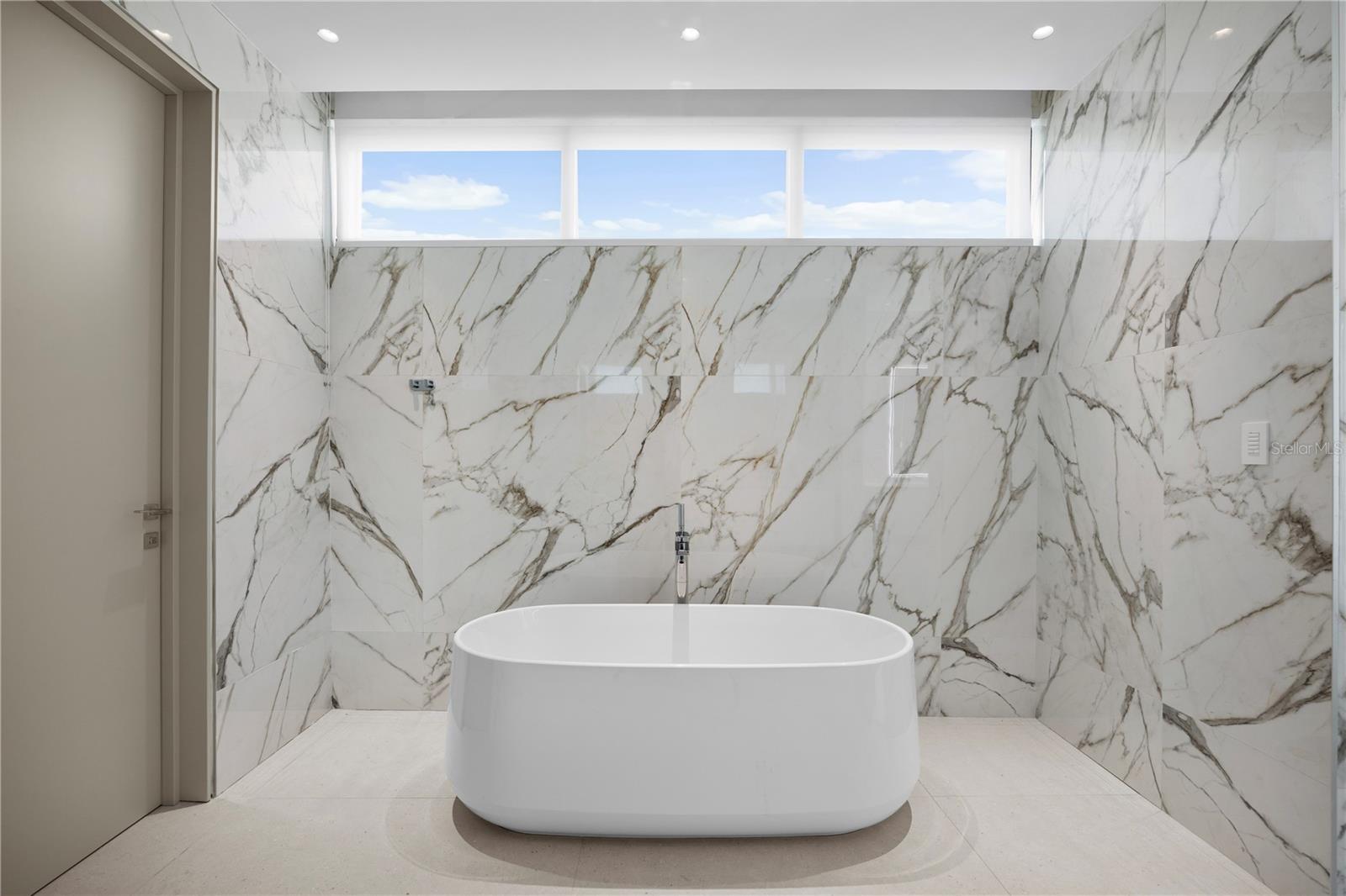 DORADO COUNTRY ESTATES - Residential