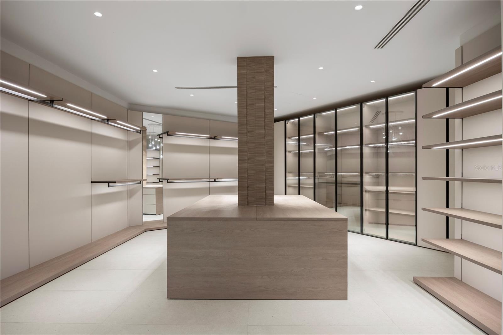 DORADO COUNTRY ESTATES - Residential