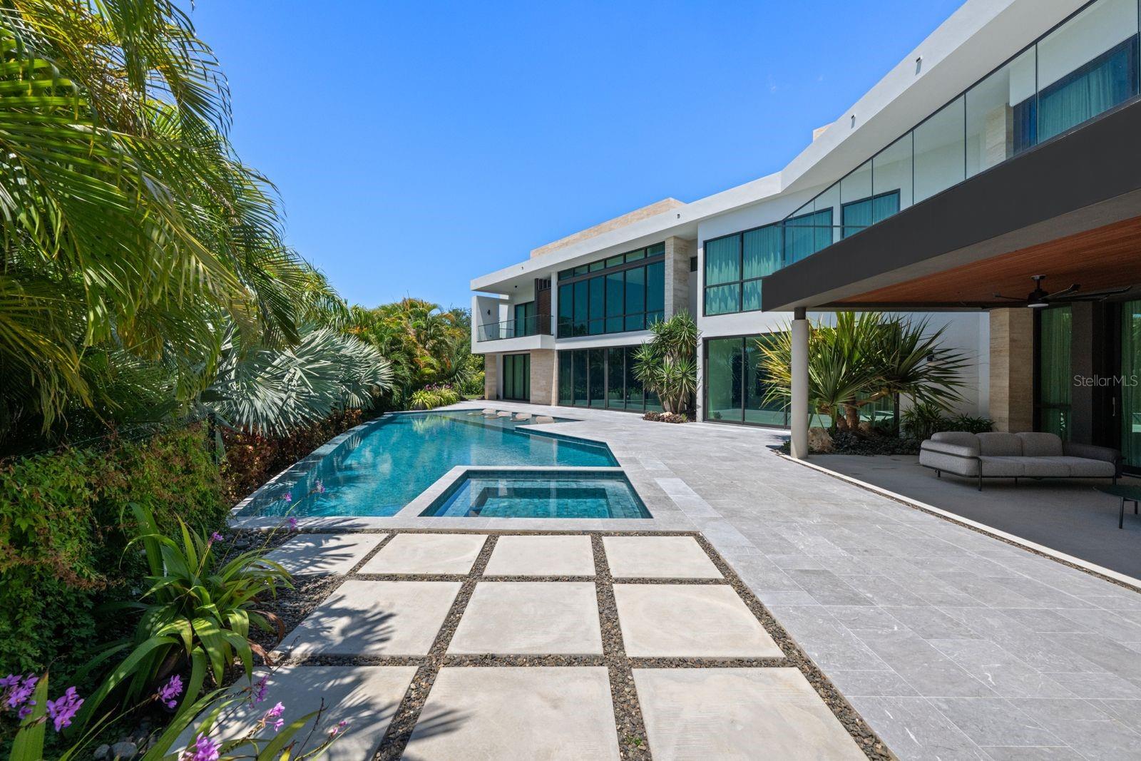 DORADO COUNTRY ESTATES - Residential