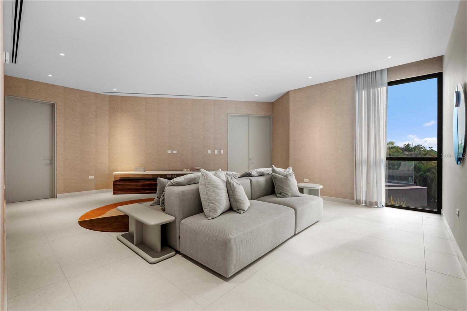 DORADO COUNTRY ESTATES - Residential