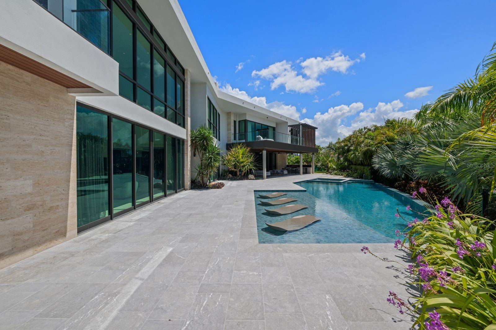 DORADO COUNTRY ESTATES - Residential