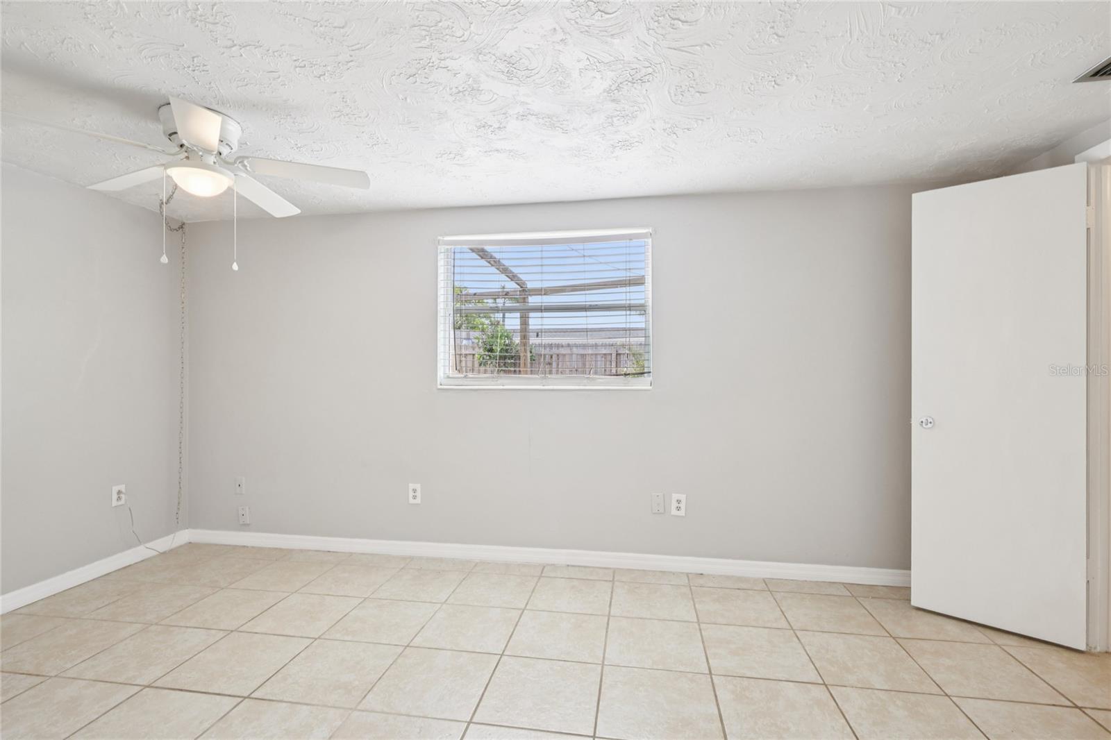 ALOHA GARDENS - Residential