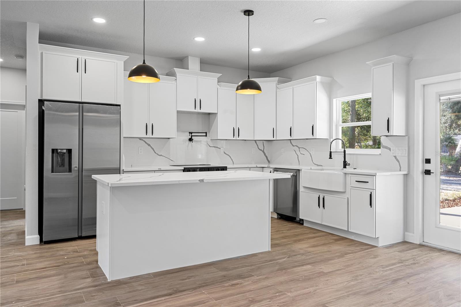 CHIEFLAND COUNTRY ESTATES - Residential