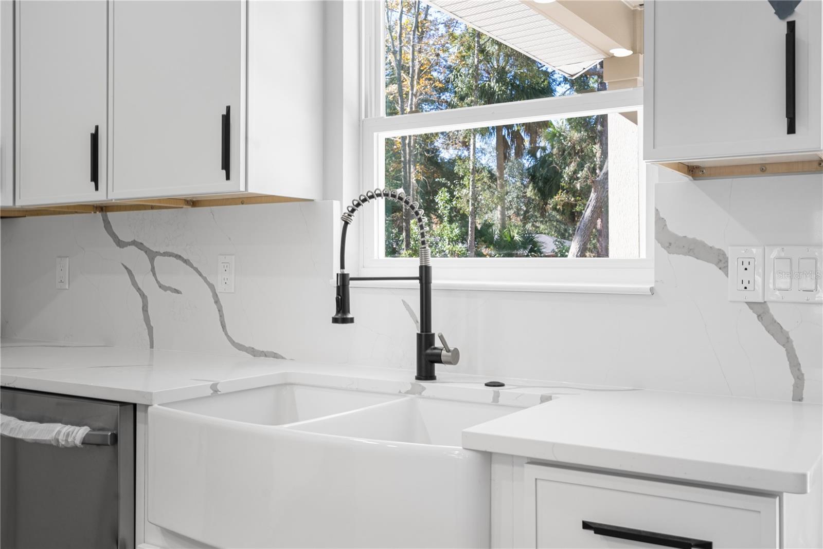 CHIEFLAND COUNTRY ESTATES - Residential