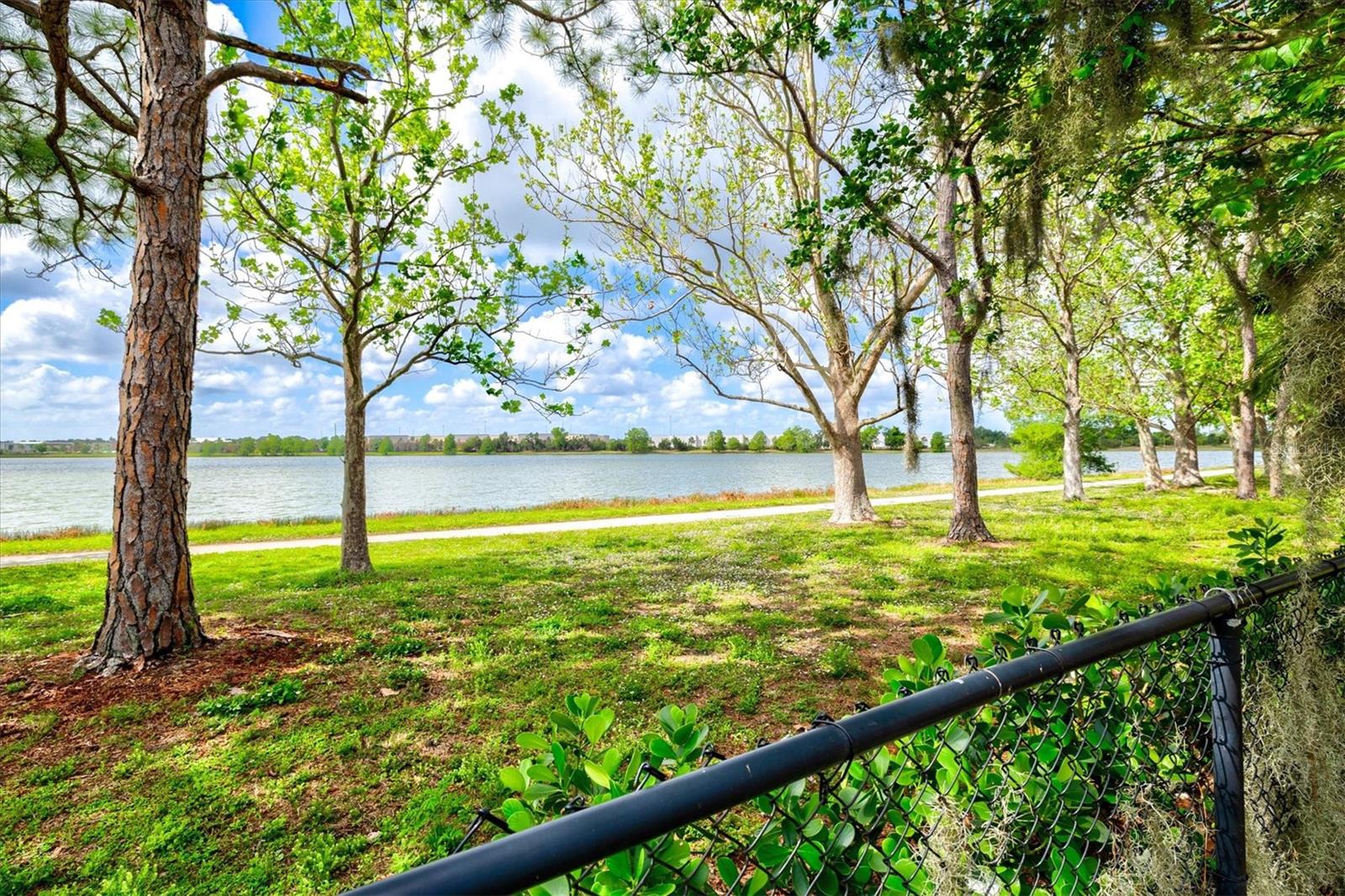 LIGHTHOUSE COVE AT HERITAGE HARBOUR UN 2 - Residential