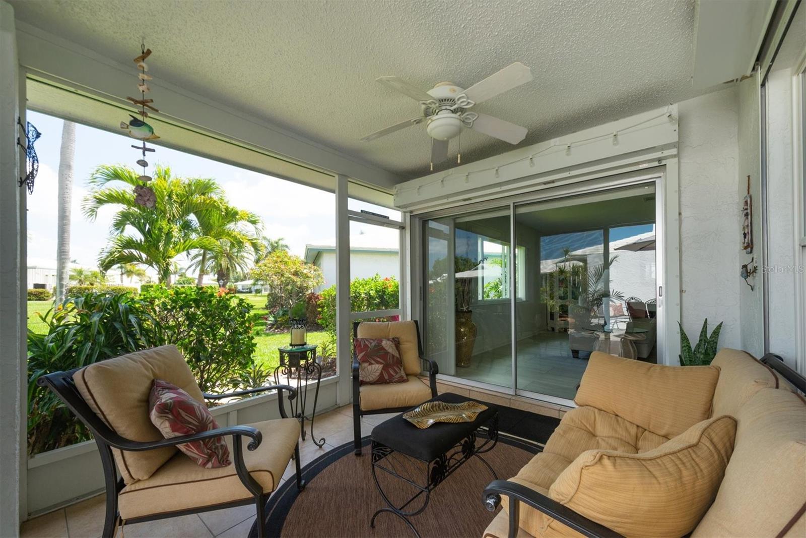 VILLAGE GREEN OF BRADENTON SEC 8 - Residential