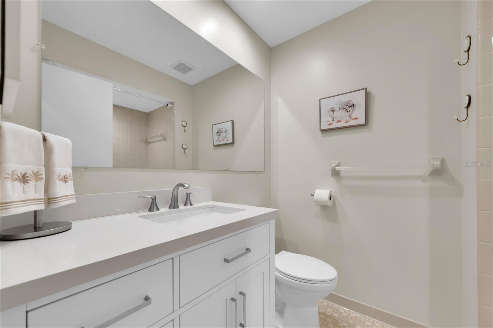 VILLAGE GREEN OF BRADENTON SEC 8 - Residential