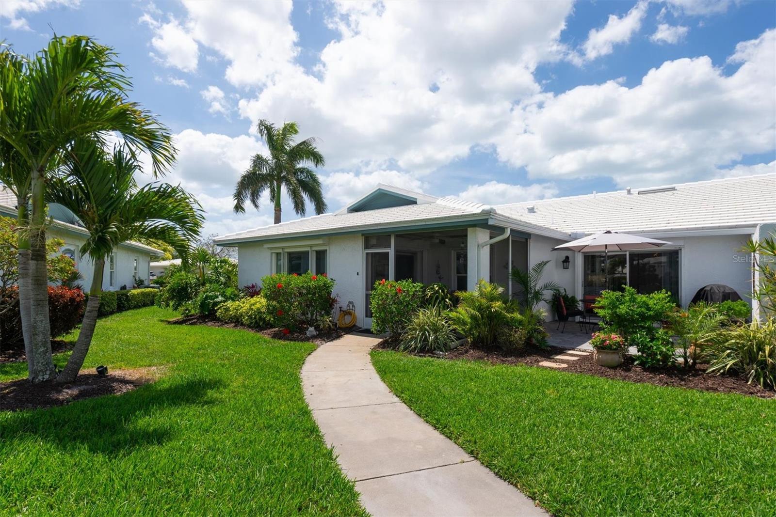 VILLAGE GREEN OF BRADENTON SEC 8 - Residential