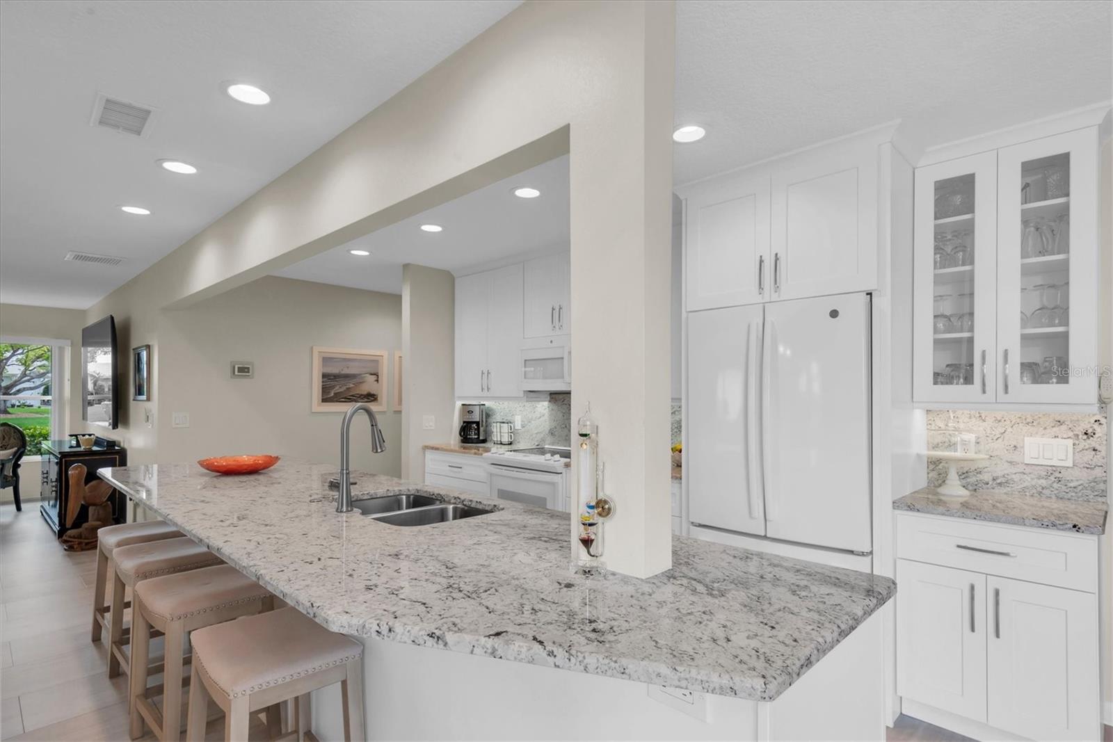 VILLAGE GREEN OF BRADENTON SEC 8 - Residential