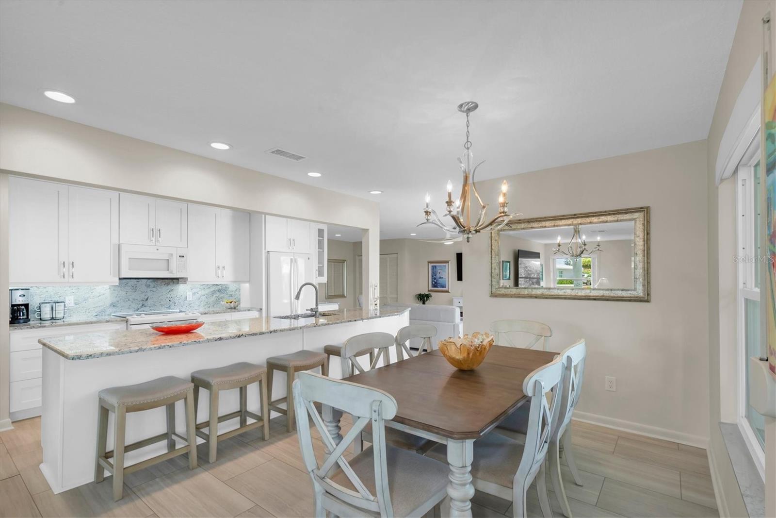 VILLAGE GREEN OF BRADENTON SEC 8 - Residential