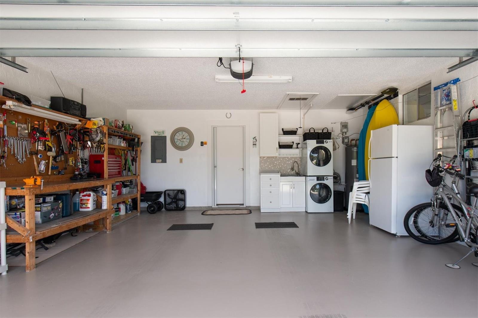 VILLAGE GREEN OF BRADENTON SEC 8 - Residential