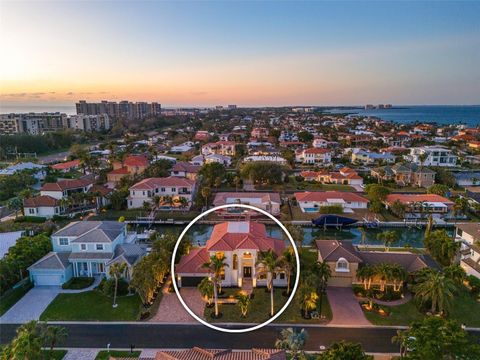 A home in LONGBOAT KEY