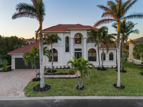 A home in LONGBOAT KEY