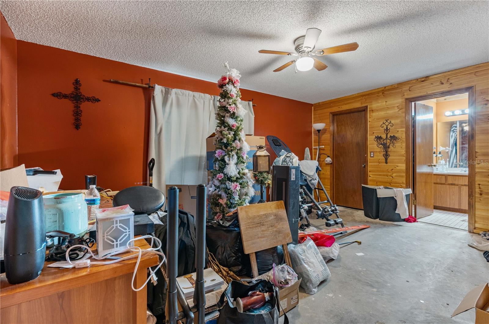 TURNBULL SHORES LTS 01-99 INC - Land