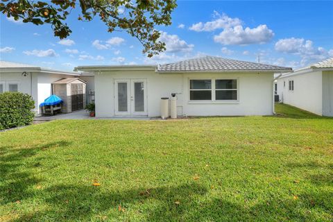 A home in LAKELAND