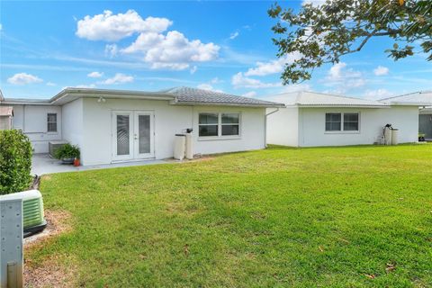 A home in LAKELAND