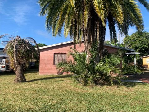 Photo of 3510 Applin Way, Melbourne, FL 32901 (MLS # O6395771)