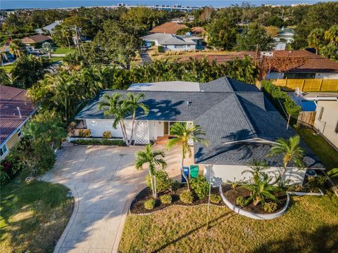 A home in LARGO