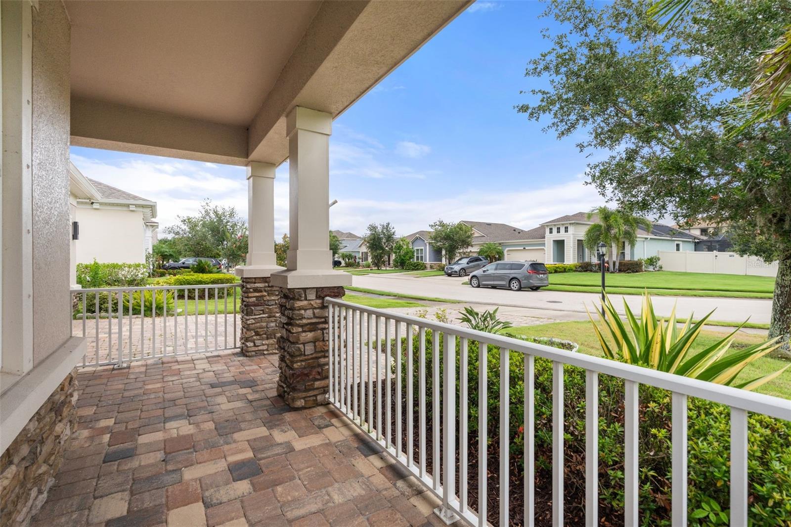 5240 BENTGRASS WAY