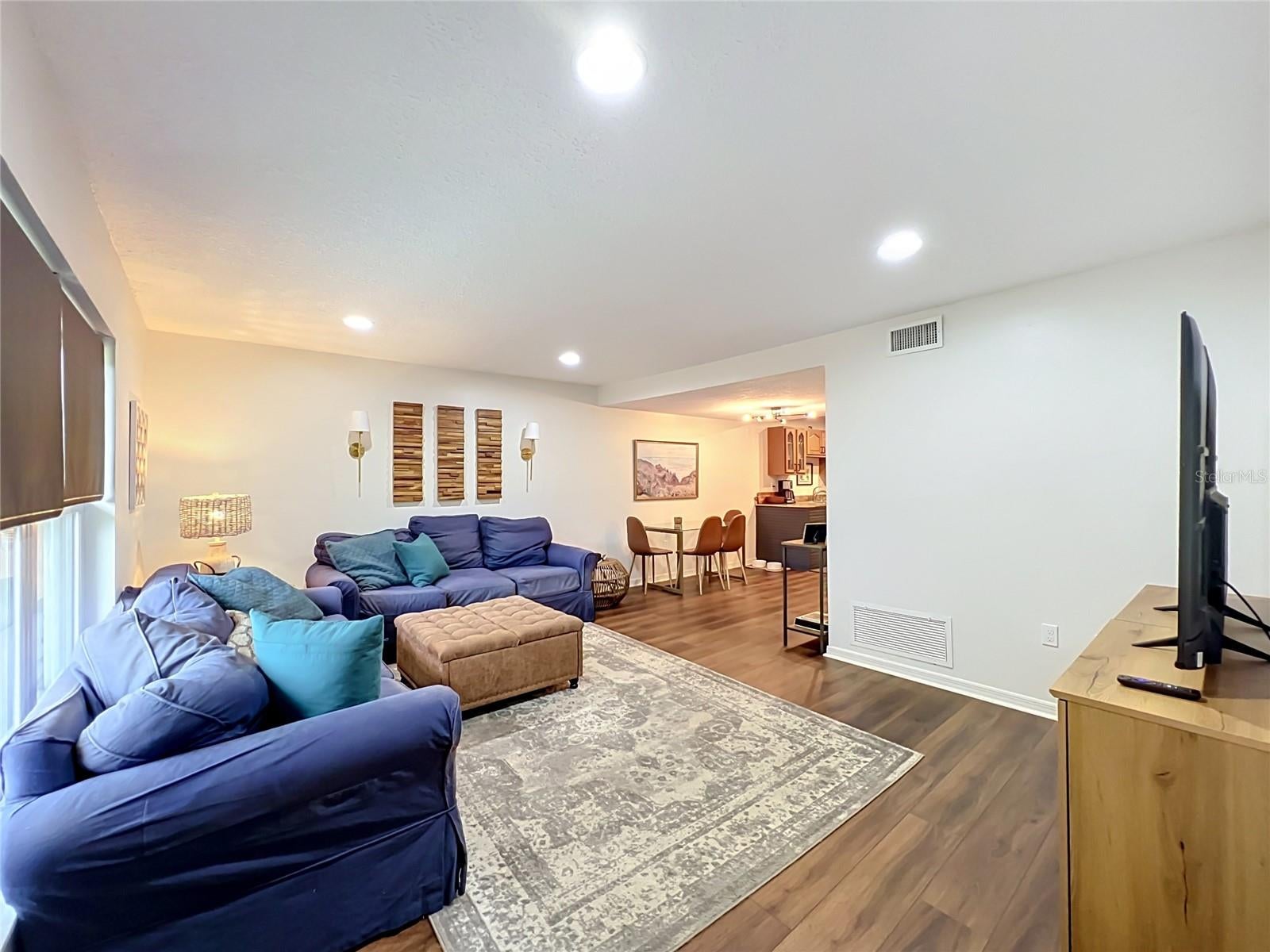 603 WAVERLY LANE 405B