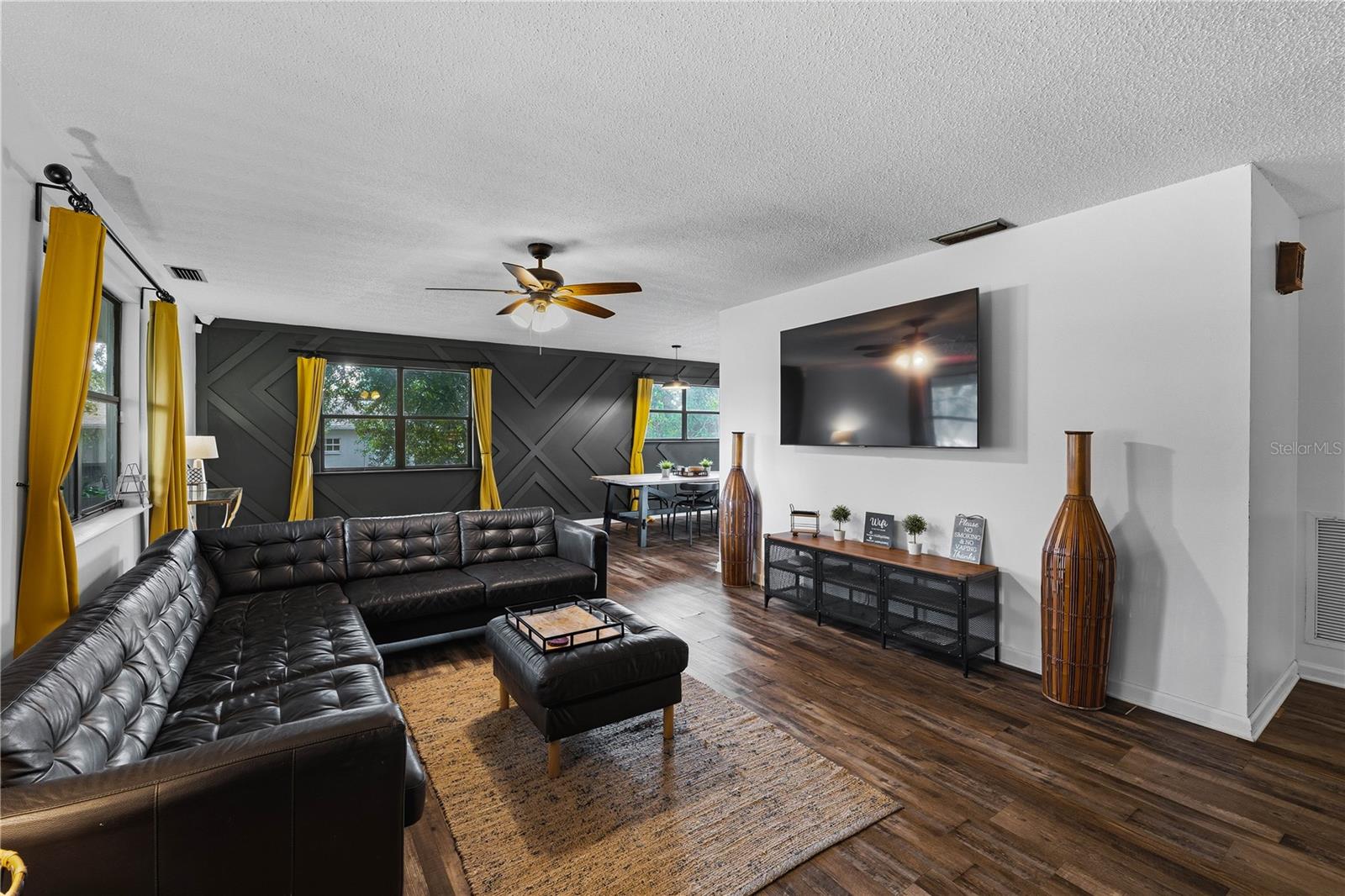 GREEN GRASS ACRES 2ND ADD - Residential