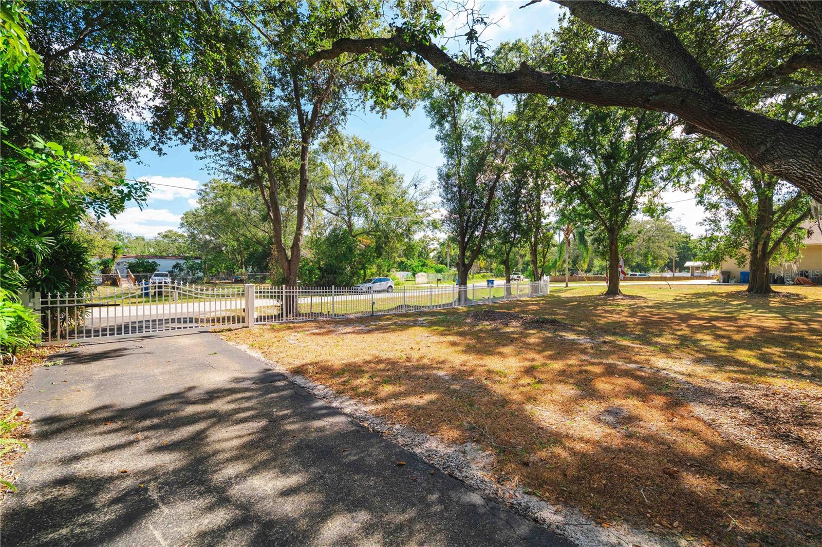 GREEN GRASS ACRES 2ND ADD - Residential