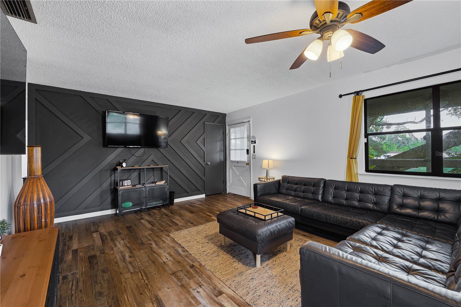 GREEN GRASS ACRES 2ND ADD - Residential