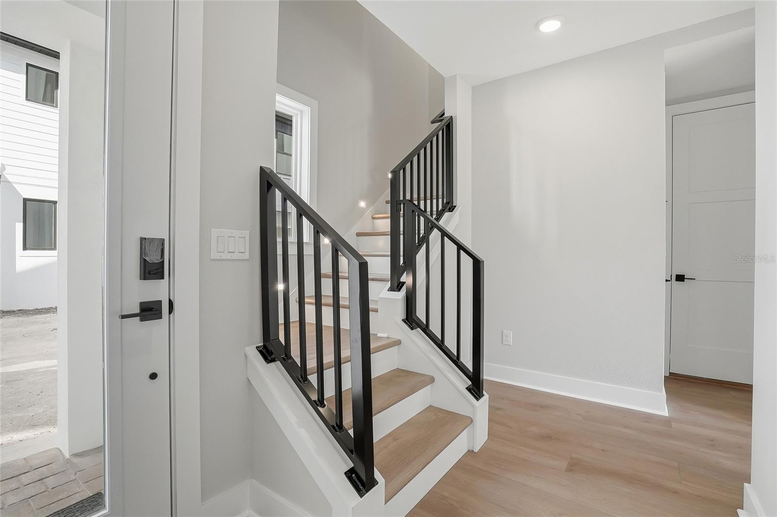 BLANC TOWNHOMES - Residential