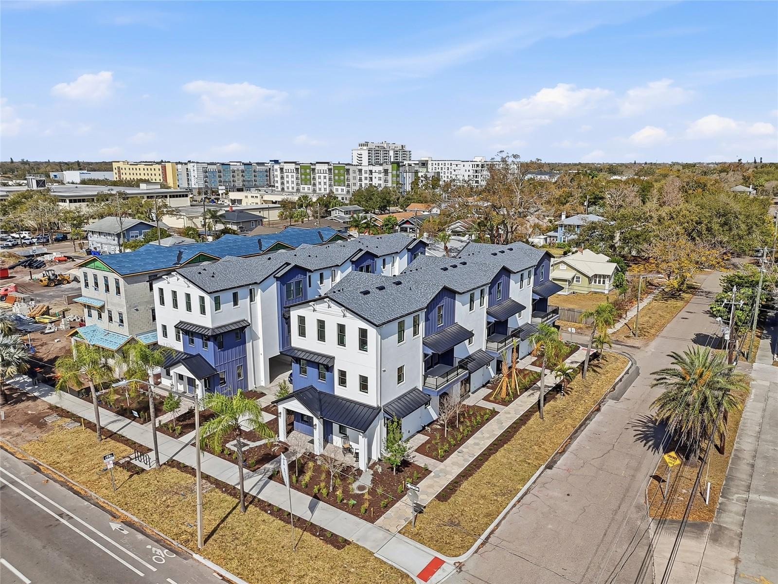 BLANC TOWNHOMES - Residential