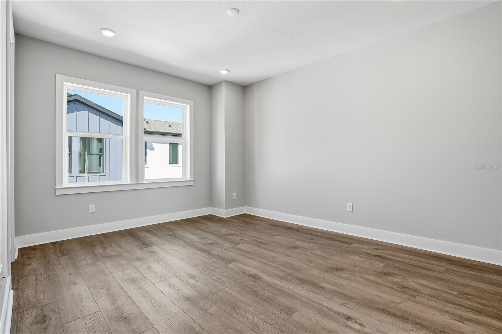 BLANC TOWNHOMES - Residential