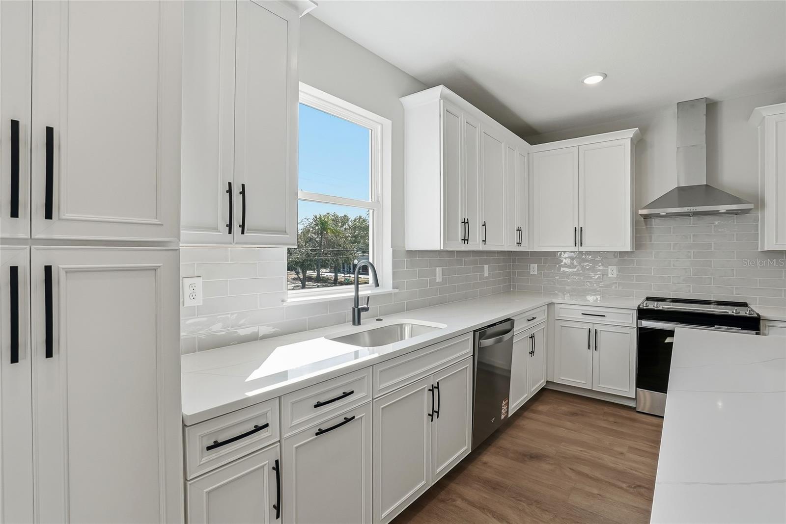 BLANC TOWNHOMES - Residential