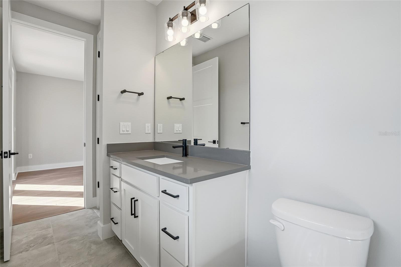 BLANC TOWNHOMES - Residential