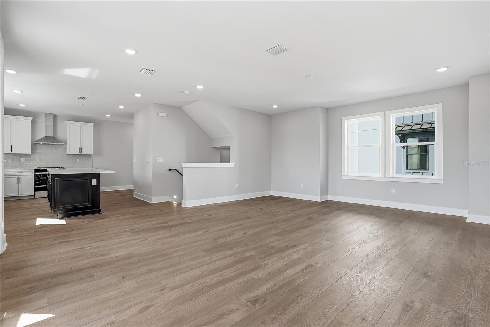 BLANC TOWNHOMES - Residential