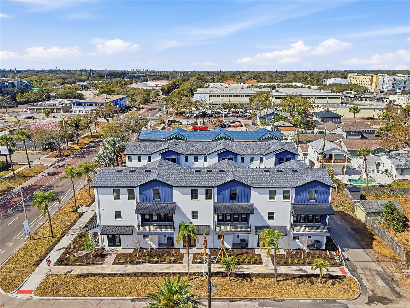 BLANC TOWNHOMES - Residential