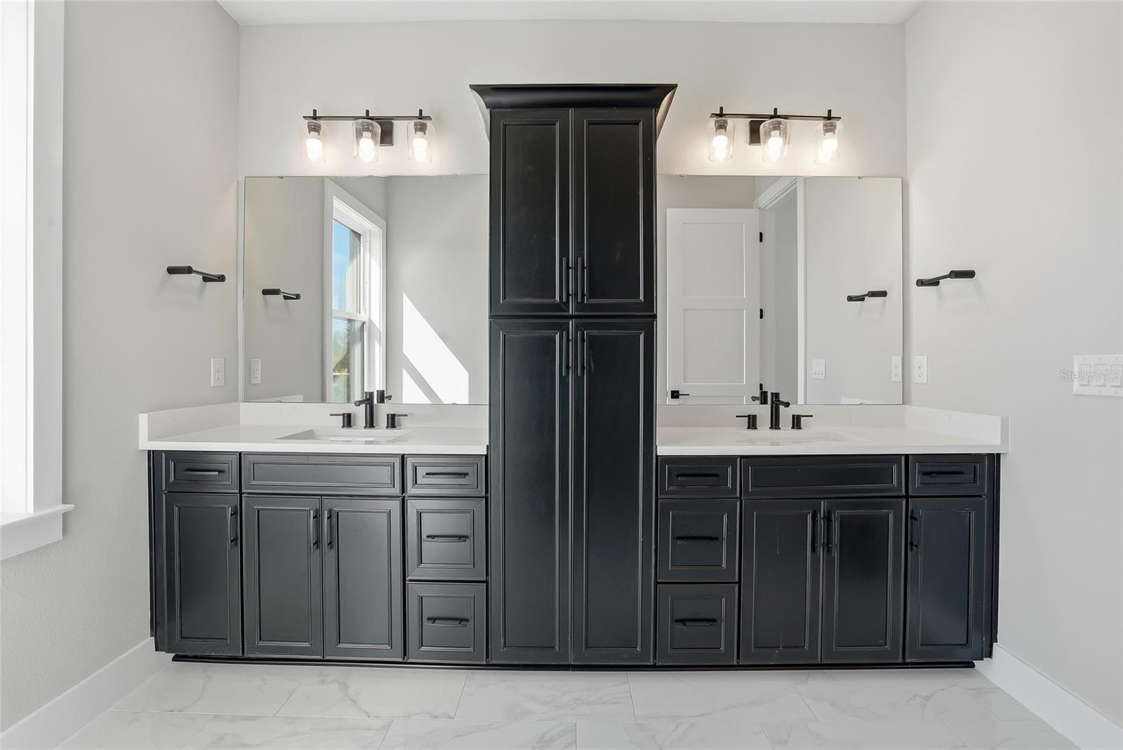 BLANC TOWNHOMES - Residential