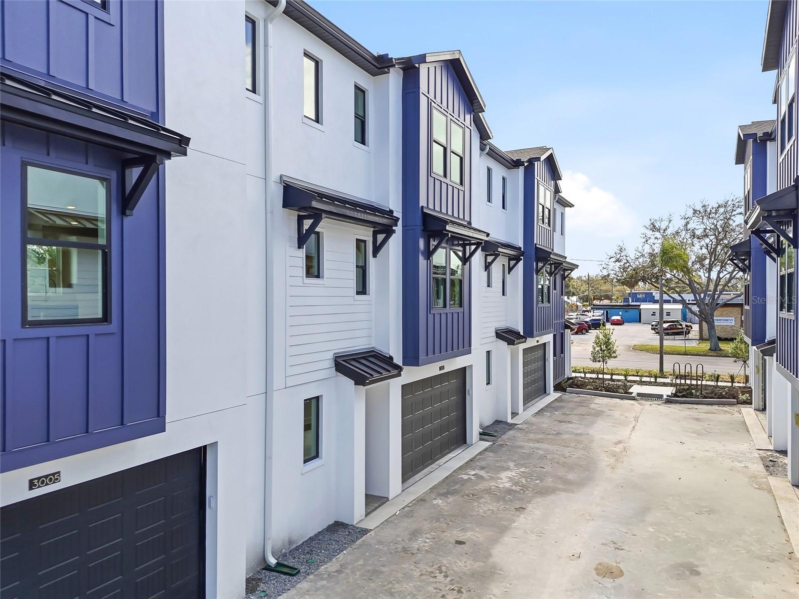 BLANC TOWNHOMES - Residential