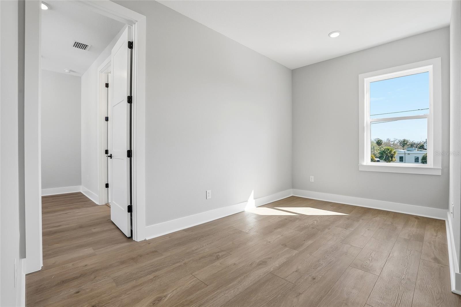 BLANC TOWNHOMES - Residential