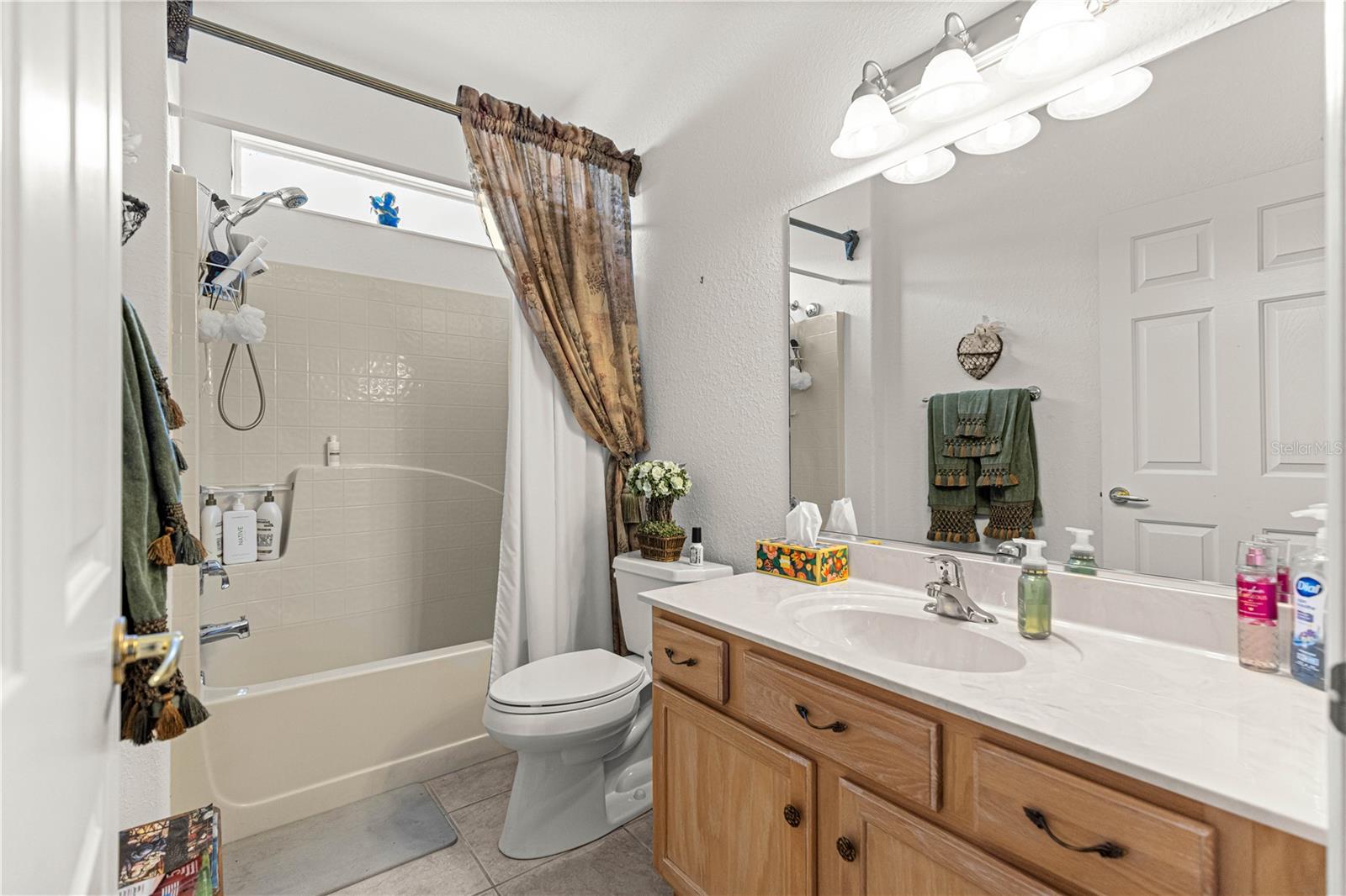 SPRUCE CREEK COUNTRY CLUB ECHO GLEN PH 01 - Residential